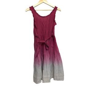 Converse‎ dress size med